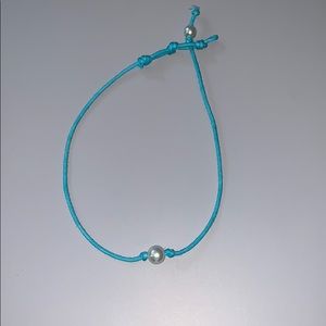 Blue one pearl necklace
